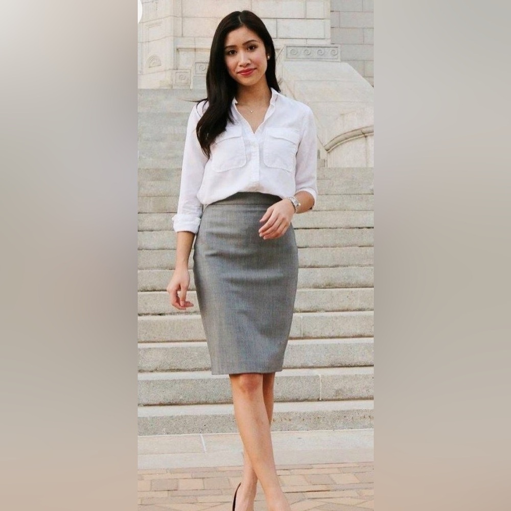 EMPORIO ARMANI GRAY SKIRT